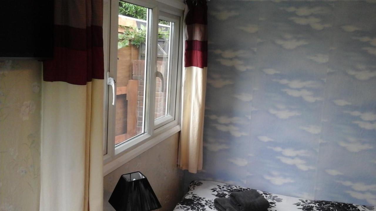 Elm House Accommodation Wisbech Bagian luar foto