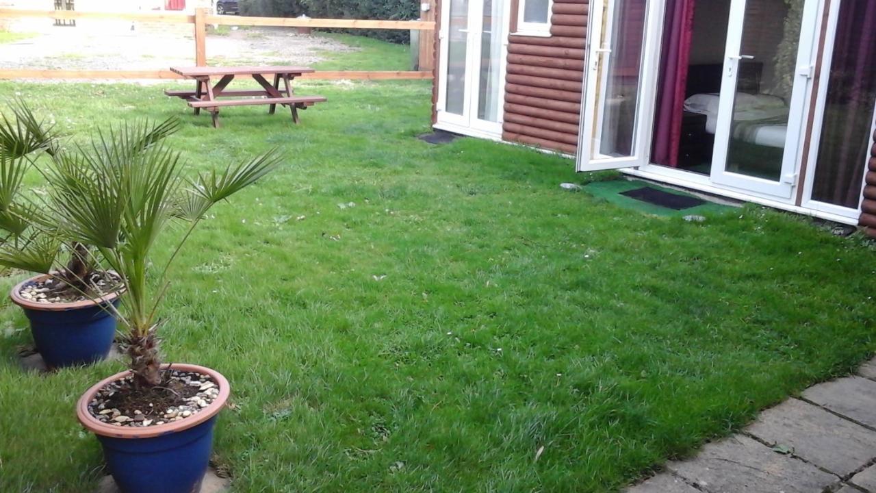 Elm House Accommodation Wisbech Bagian luar foto